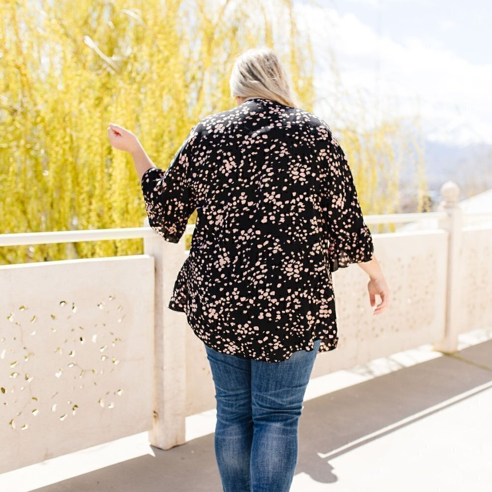 Now N Forever - Clusters Cardigan In Black - NWOT - Picture 4 of 4